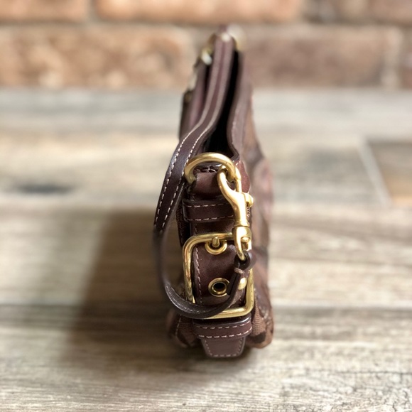 Authentic Coach Clutch - Picture 3 of 6